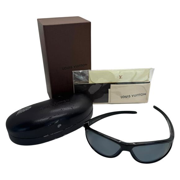Louis Vuitton Sport Sunglasses main image 4
